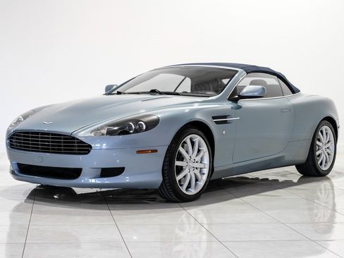 Used 2006 Aston Martin DB9 Volante image 2