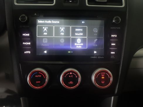 Used 2017 Subaru Forester 2.5i Premium w/ All-Weather Package image 6