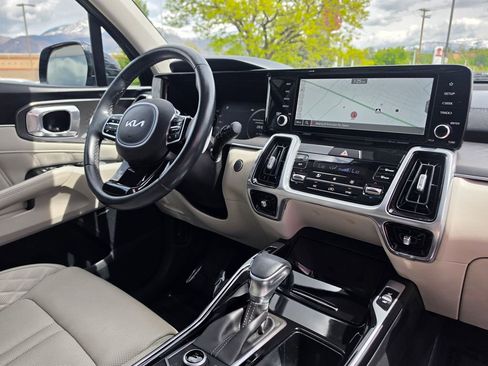 Certified 2023 Kia Sorento SX AWD/4WD image 21