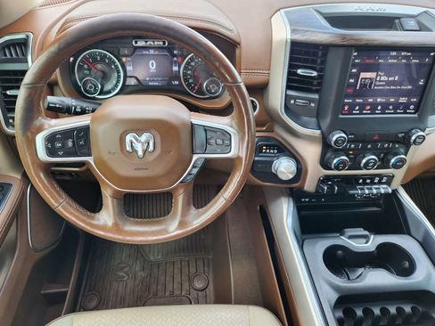Used 2019 RAM 1500 Laramie RWD image 25