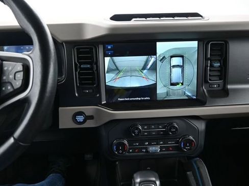 Used 2022 Ford Bronco Wildtrak AWD/4WD image 15