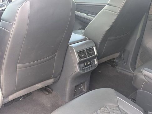 Used 2024 Volkswagen Atlas SEL Premium R-Line AWD/4WD image 28