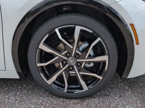 New 2026 Toyota Prius Plug-In Hybrid FWD image 11