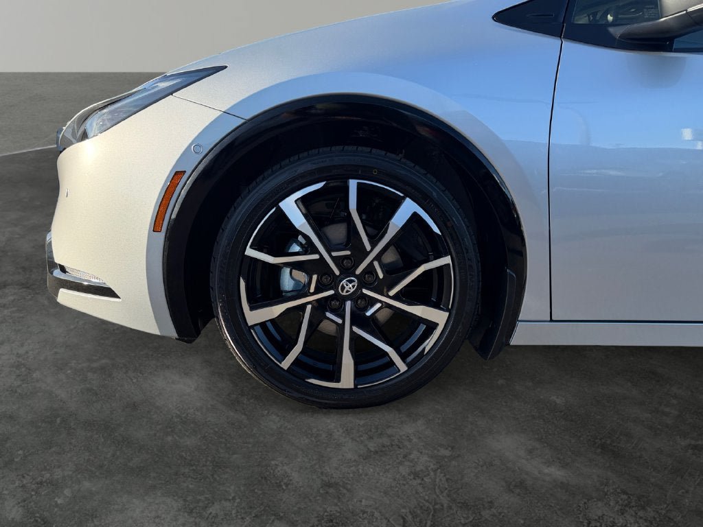 New 2027 Toyota Prius Plug-In Hybrid w/ Limited Premium Package FWD image 4