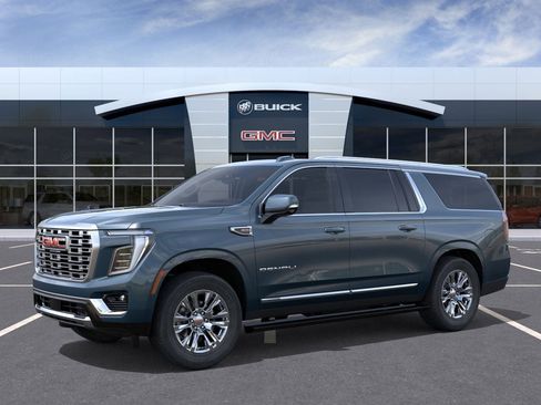 New 2026 GMC Yukon XL Denali w/ Sun & Power Step Package image 2