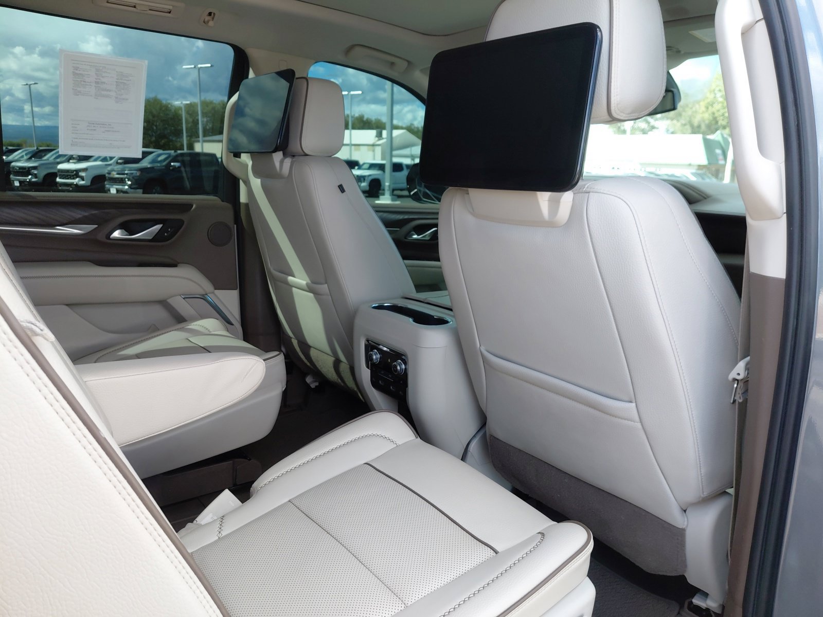 Used 2021 GMC Yukon Denali AWD/4WD image 28