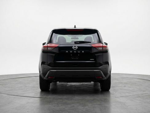 Used 2025 Nissan Rogue SV image 7