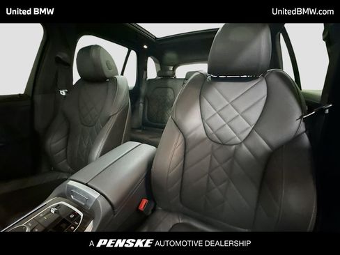 Used 2024 BMW X5 xDrive50e w/ Parking Assistance Package image 5