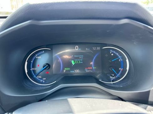 Used 2022 Toyota RAV4 Limited AWD/4WD image 16