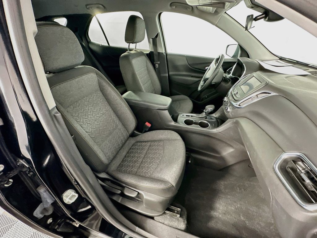 Used 2024 Chevrolet Equinox LT w/ LPO, Floor Liner Package FWD image 36