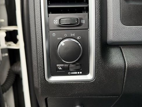 Used 2014 RAM 2500 SLT w/ Protection Group image 13