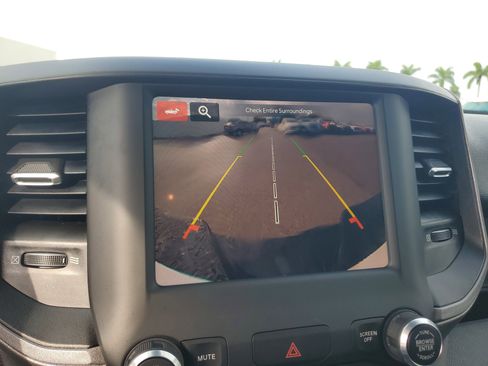 Used 2024 RAM 3500 Tradesman w/ Chrome Appearance Group image 10