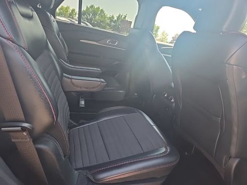 Used 2025 Ford Explorer ST-Line AWD/4WD image 26