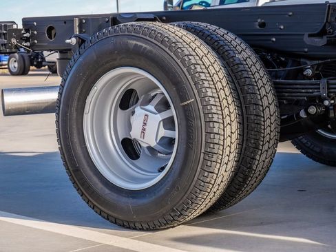 New 2026 GMC Sierra 3500 Pro AWD/4WD image 70