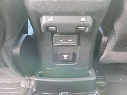 Used 2024 Jeep Wrangler Unlimited Rubicon 4xe image 9