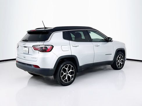 Used 2025 Jeep Compass Limited AWD/4WD image 7