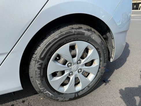 Used 2015 Hyundai Accent GS FWD image 28