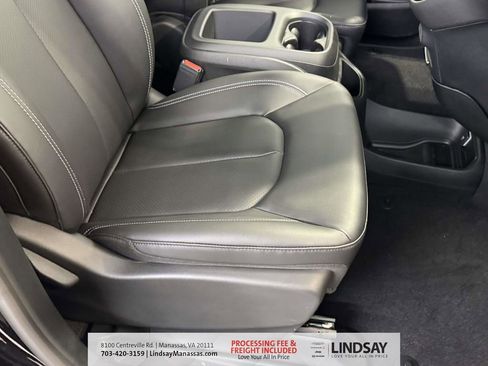 New 2026 Chrysler Pacifica Select image 12