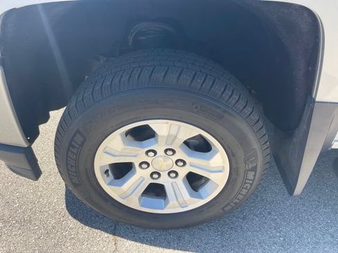 Used 2017 Chevrolet Silverado 1500 LT w/ True North Edition AWD/4WD image 29