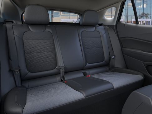 New 2026 Chevrolet Trax LT w/ Driver Confidence Package FWD image 17