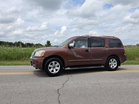 Used 2004 Nissan Armada LE w/ (SR2) Sunroof Pkg (LE) RWD image 2