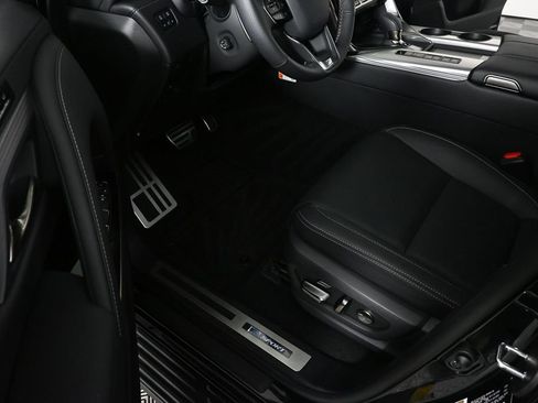 Used 2025 Lexus LX 700h F Sport AWD/4WD image 9