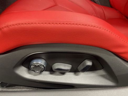 Used 2026 Chevrolet Corvette Stingray Preferred Conv w/ 2LT RWD image 12
