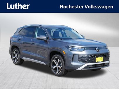 New 2025 Volkswagen Tiguan SE