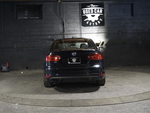 Used 2012 Volkswagen Jetta GLI image 4