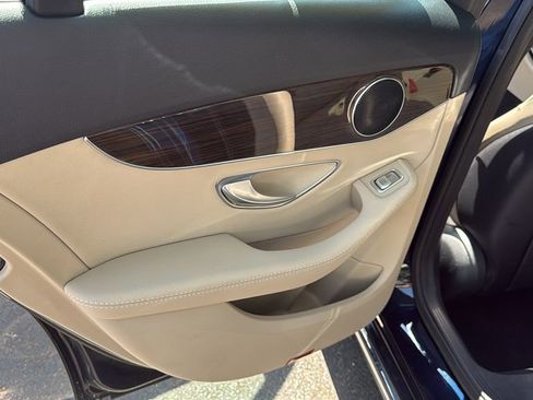 Used 2018 Mercedes-Benz C 300 4MATIC Sedan image 23