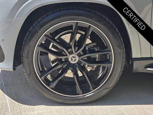 Used 2024 Mercedes-Benz GLS 580 4MATIC image 11