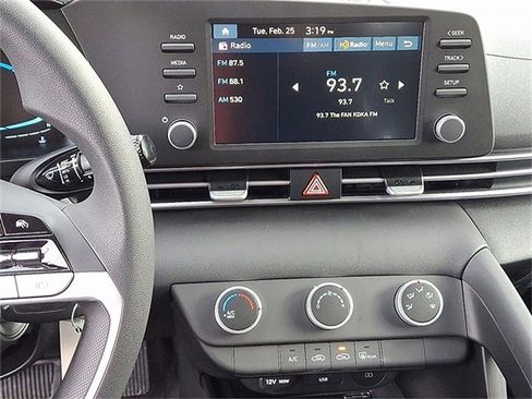 New 2026 Hyundai Elantra SE image 9