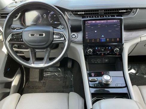 Used 2021 Jeep Grand Cherokee L Overland w/ Luxury Tech Group IV image 12