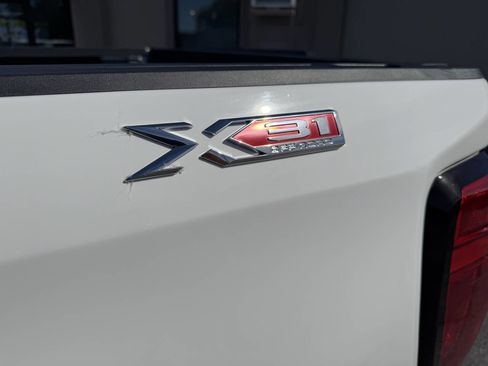 Used 2023 GMC Sierra 1500 Elevation image 22