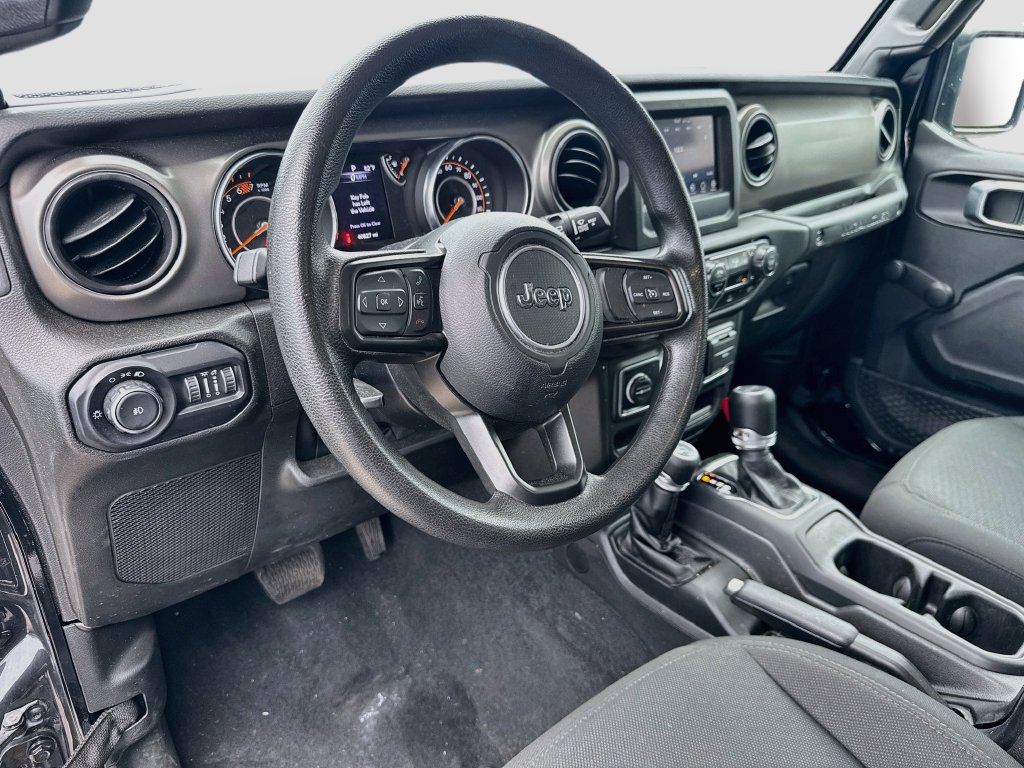 Certified 2022 Jeep Wrangler Sport AWD/4WD image 10