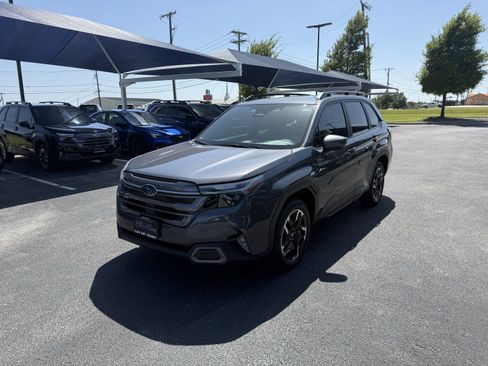 New 2026 Subaru Forester Limited AWD/4WD image 3