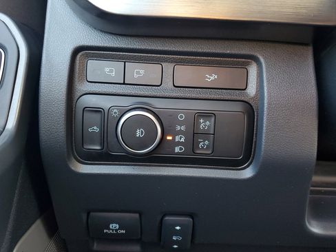 Used 2024 Ford F250 Lariat w/ Sport Appearance Package image 25