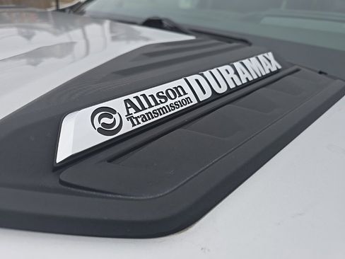 Used 2023 Chevrolet Silverado 3500 LTZ w/ LTZ Premium Package image 12