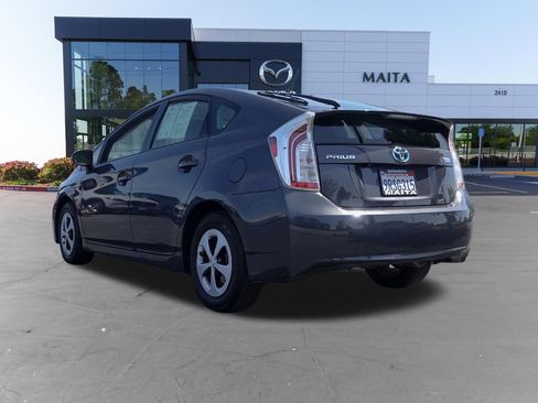 Used 2015 Toyota Prius Two FWD image 5