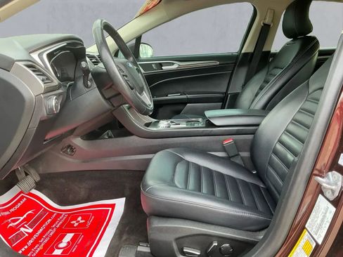 Used 2019 Ford Fusion SEL image 12