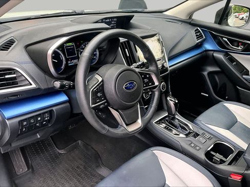 Used 2019 Subaru Crosstrek Hybrid w/ Moonroof Package w/Navigation AWD/4WD image 17