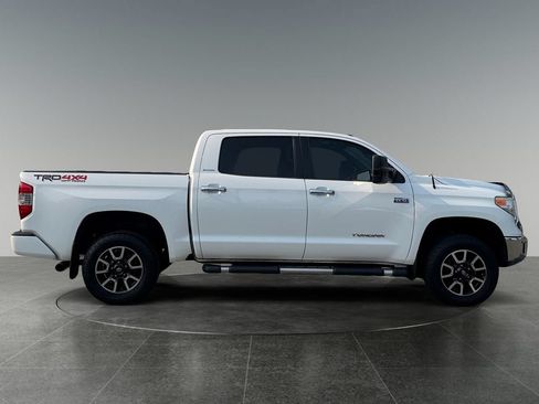 Used 2017 Toyota Tundra Limited w/ Limited Premium Package AWD/4WD image 10