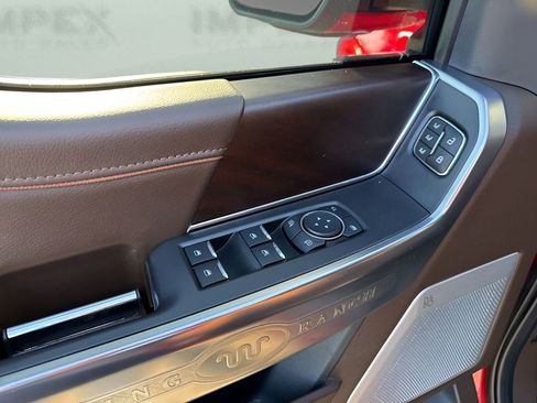 Used 2024 Ford F150 King Ranch w/ FX4 Off-Road Package image 30