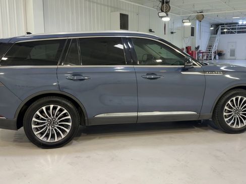 Used 2021 Lincoln Aviator Reserve w/ Equipment Group 201A image 2