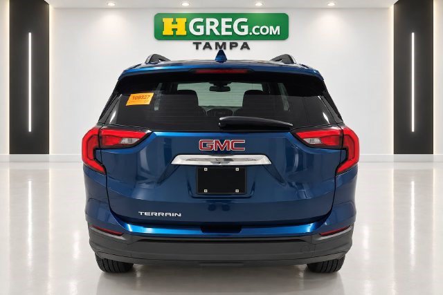 Used 2021 GMC Terrain SLE w/ Driver Convenience Package FWD image 8