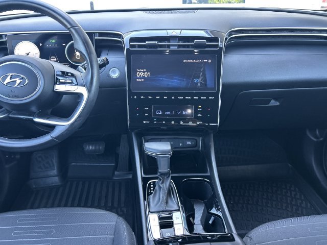 Used 2023 Hyundai Santa Cruz SEL Premium AWD/4WD image 14