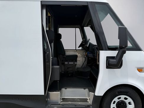 Used 2024 Chevrolet Brightdrop 600 w/ Commercial Equipment Package AWD/4WD image 49
