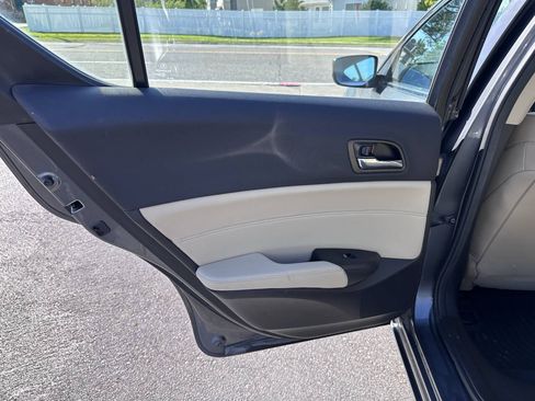 Used 2014 Acura ILX w/ Premium Package FWD image 17