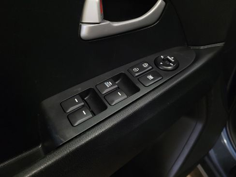 Used 2015 Kia Sportage LX FWD image 27