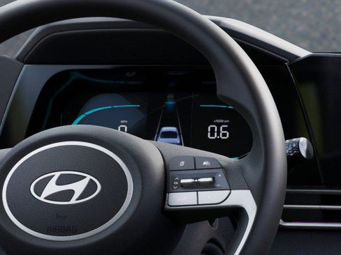 New 2026 Hyundai Elantra SE FWD image 14